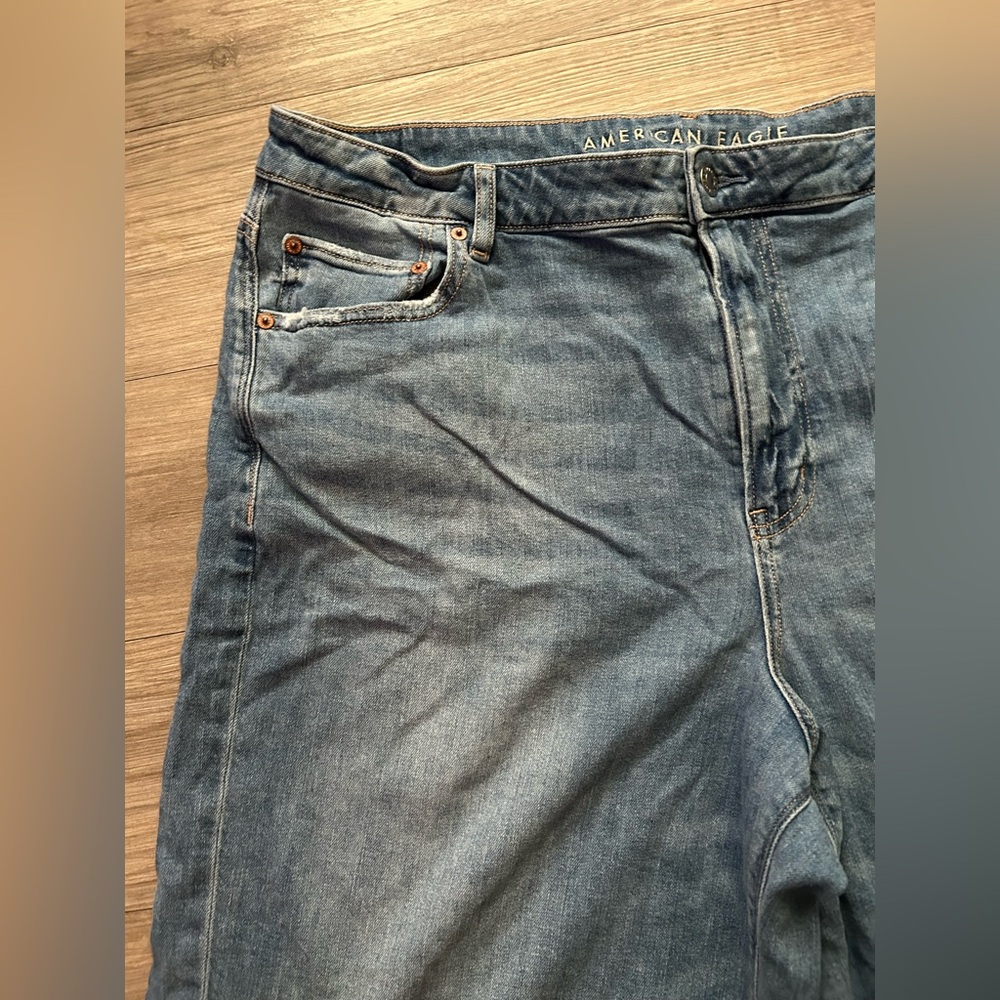 American Eagle Dreamy Drape Stretch Super High-Waisted Baggy Wide-Leg Jean, 20 - Picture 7 of 13